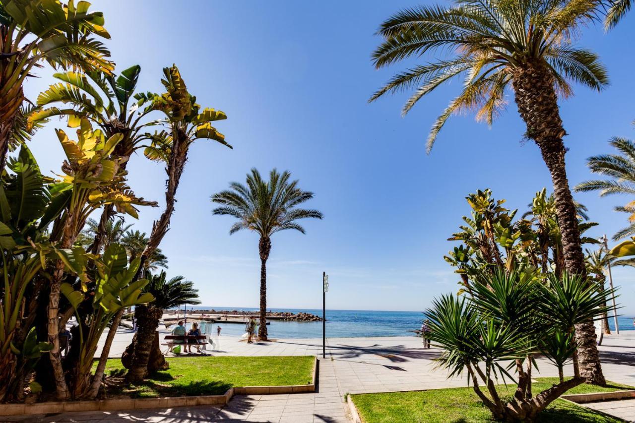 Cozy Apartment Near The Sea Torrevieja Bagian luar foto